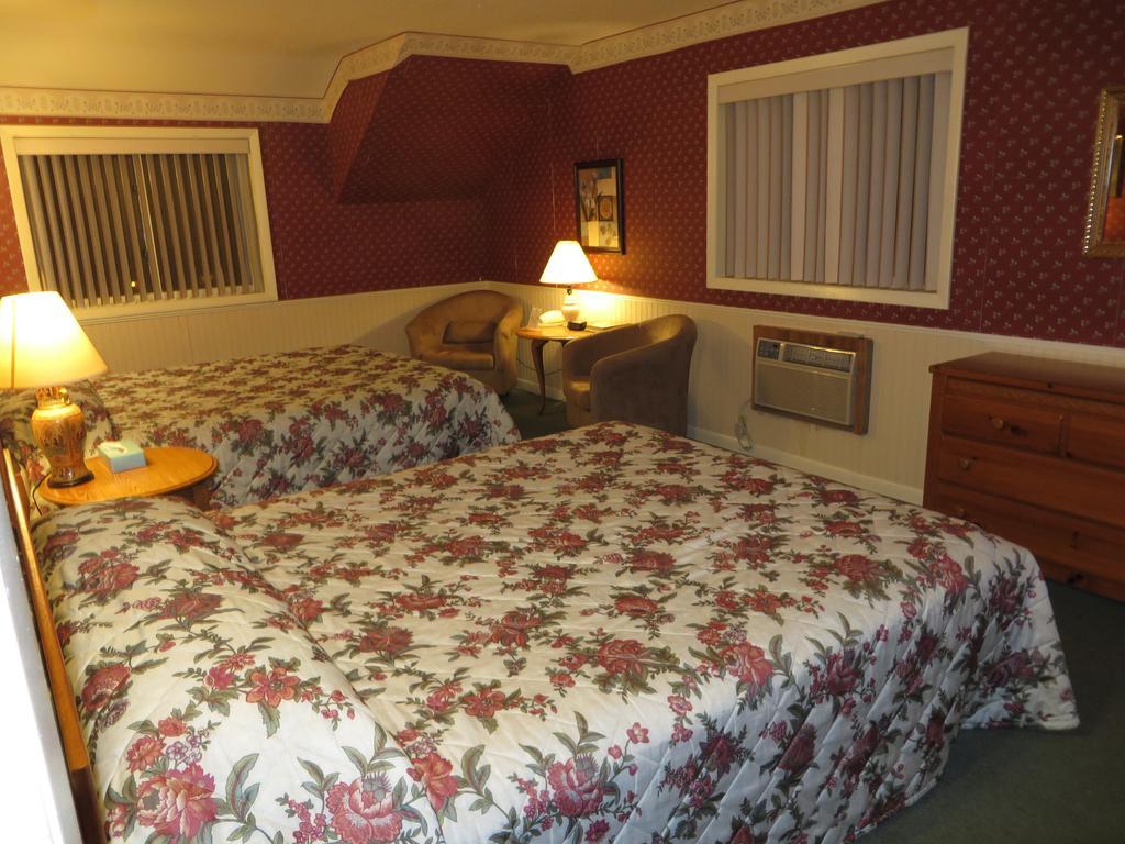 Travelers Inn Motel Eagle River Phòng bức ảnh